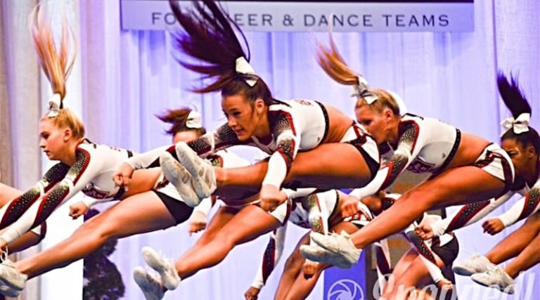 Cheerleading Jumps for Beginners: Types and Scoring Explained ...